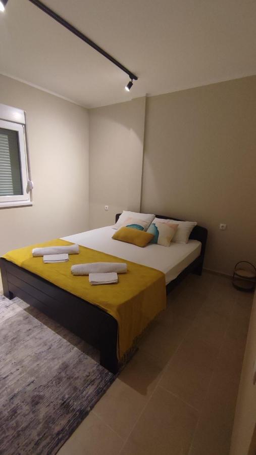 Apartman Front Sid Exterior photo